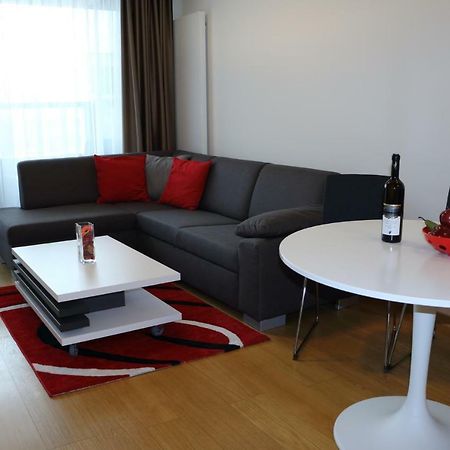 Panorama City Apartment With Free Parking Bratislava Luaran gambar